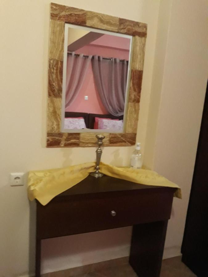 To Konaki Loutraki  Ngoại thất bức ảnh